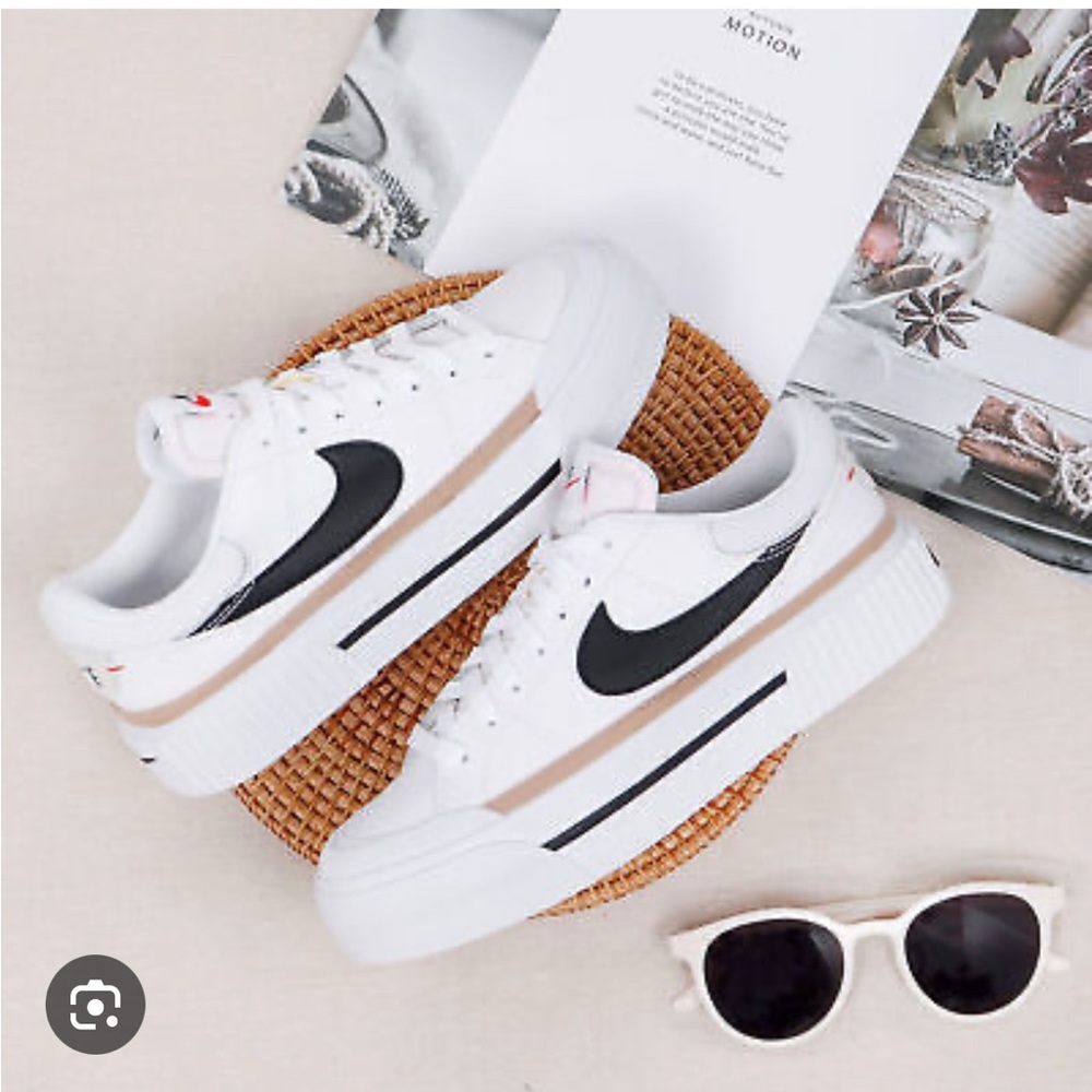 Nike Court Legacy Lift Platform Sneaker - Women's size 8